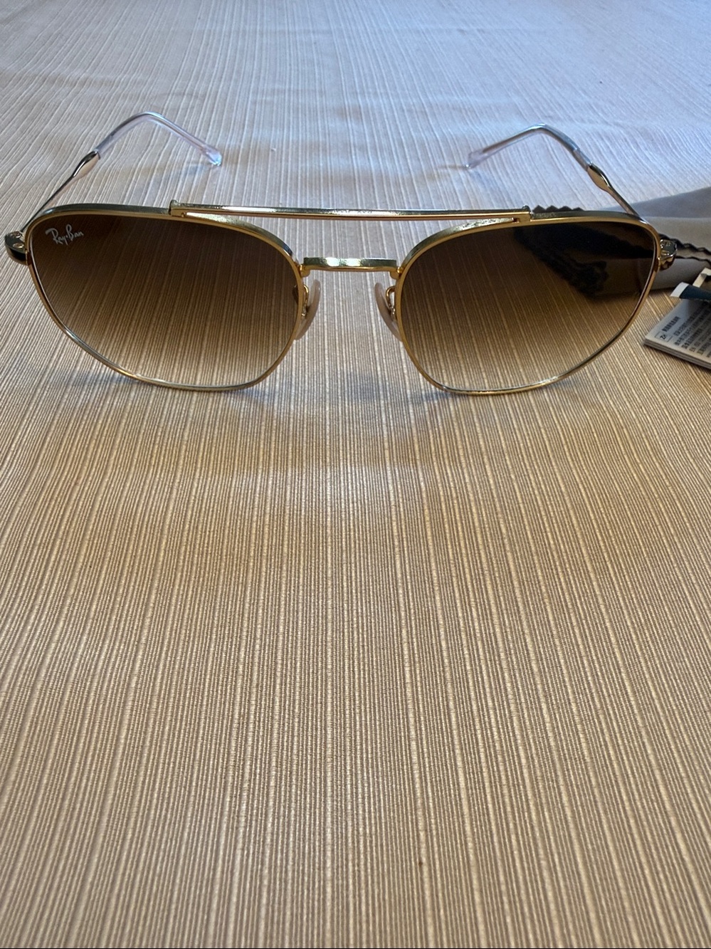 Ray Ban sun glasses - Picture 8 of 11